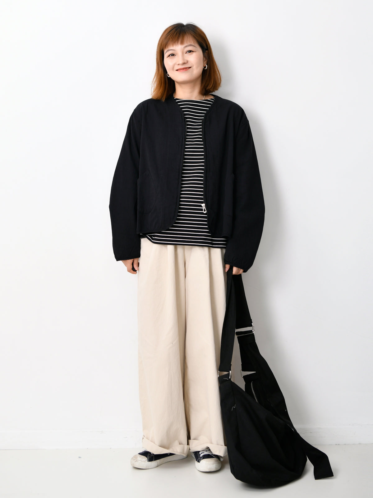 Vネックショートジャケット M00010