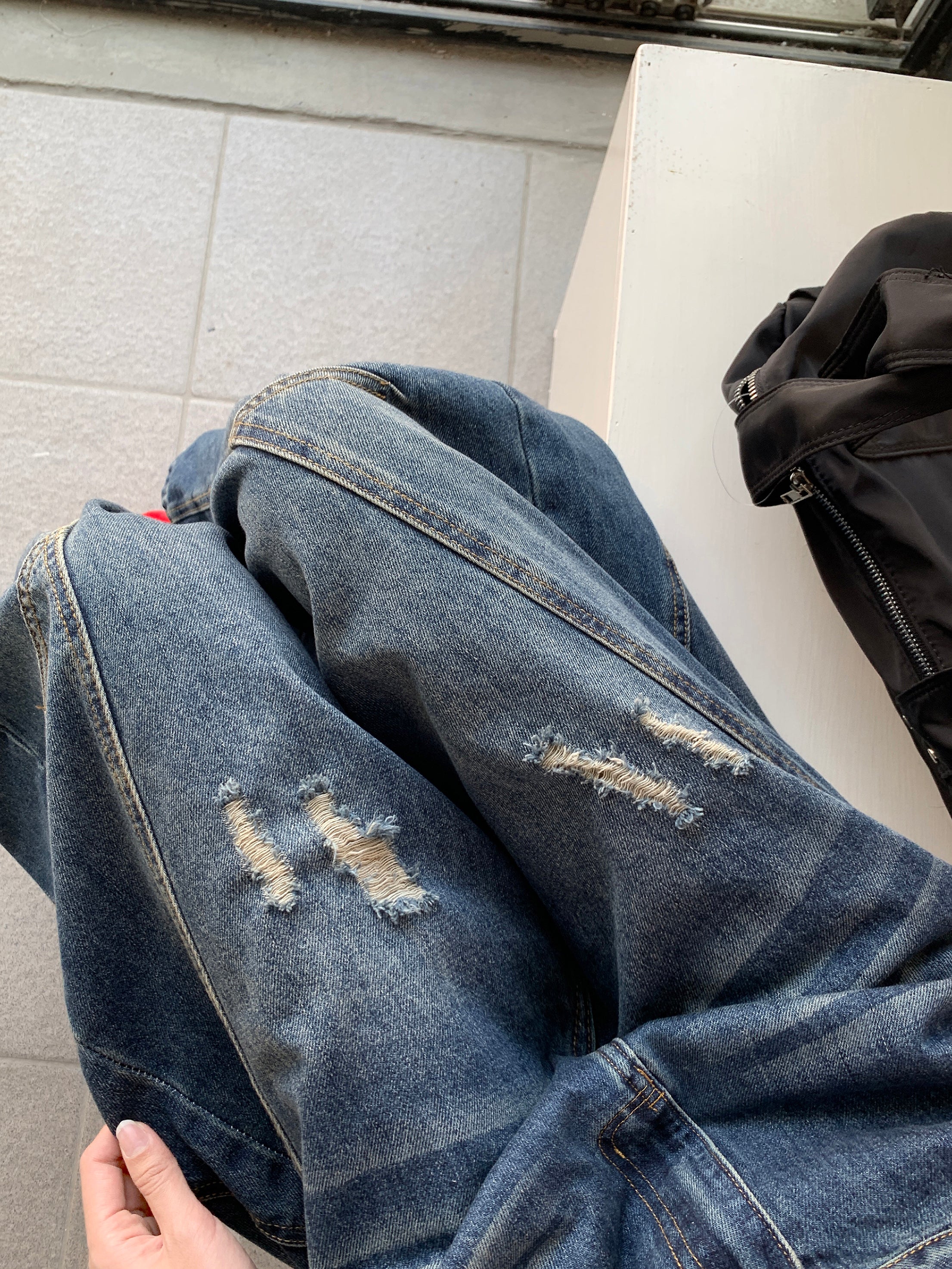 ダメージ サークルカーブ ジーンズ M00088