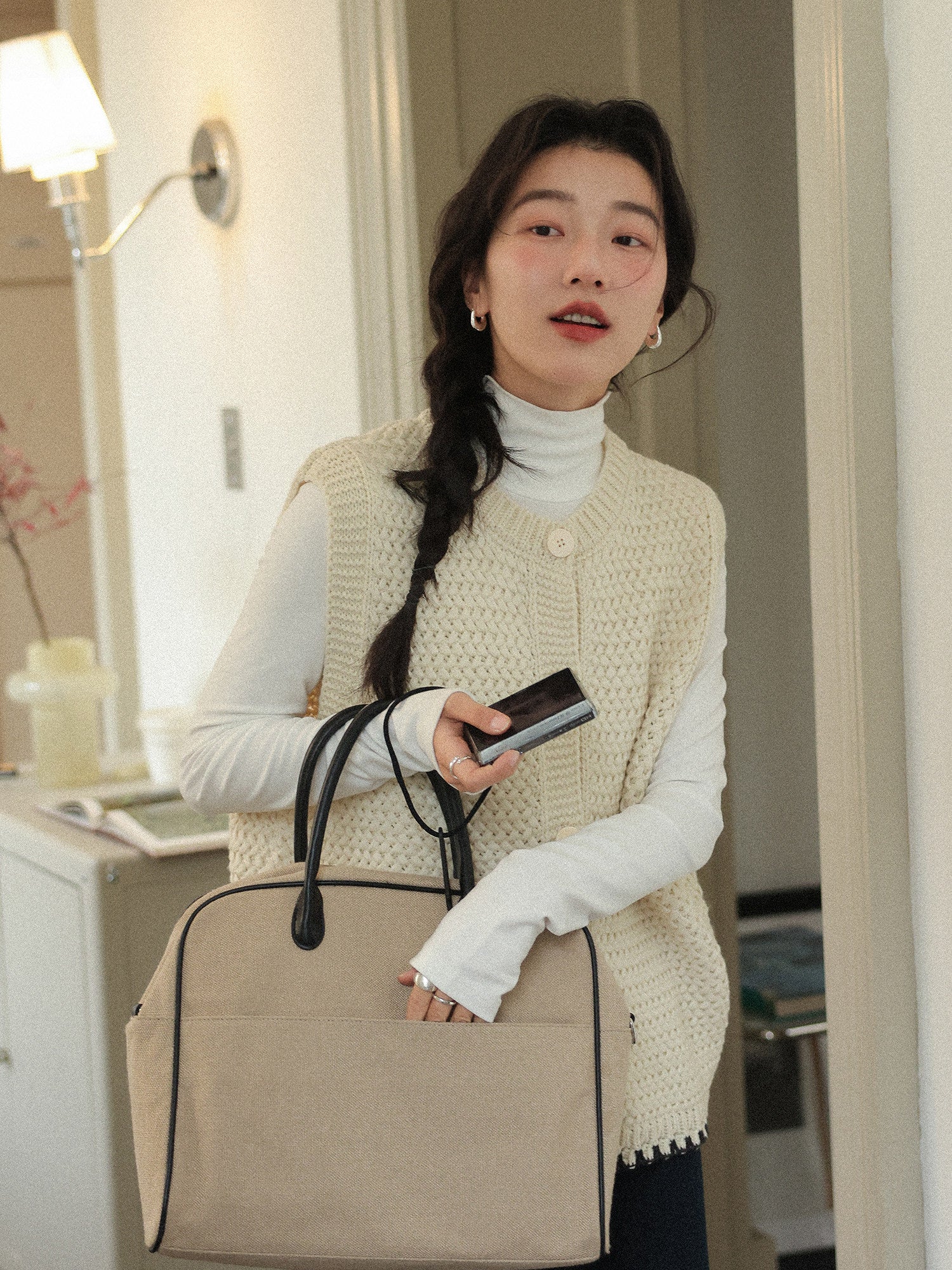 フリル付きニットベスト M00150