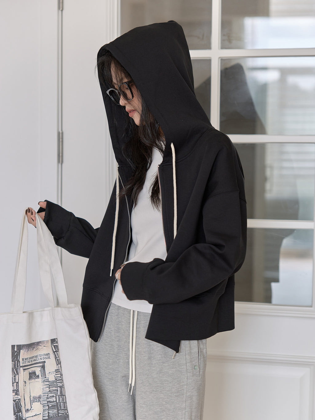 【新作キャンペーン】ドロップショルダー フード付きスウェット M00144