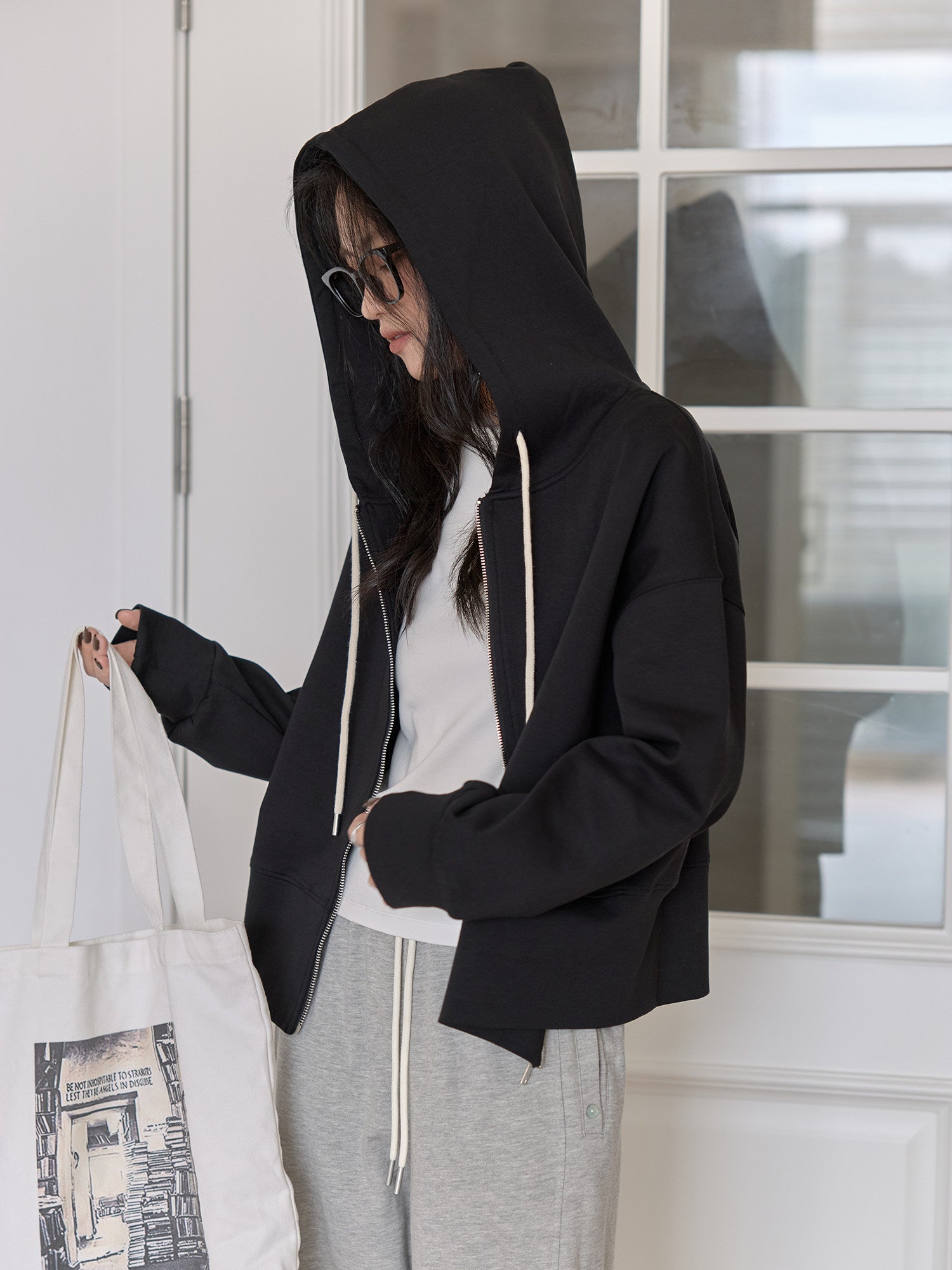 【新作キャンペーン】ドロップショルダー フード付きスウェット M00144