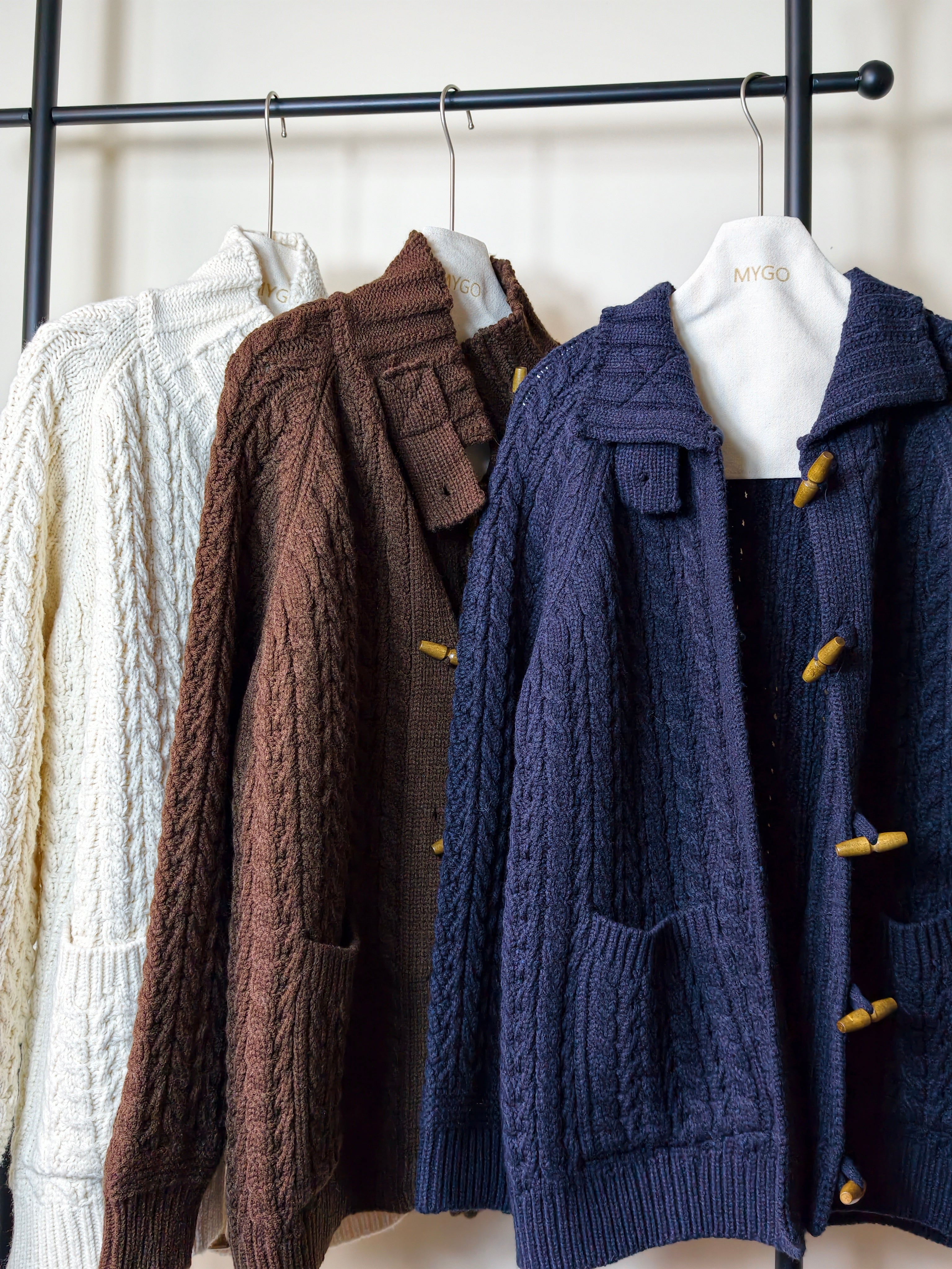 スタンドカラー ニットカーディガン M00130