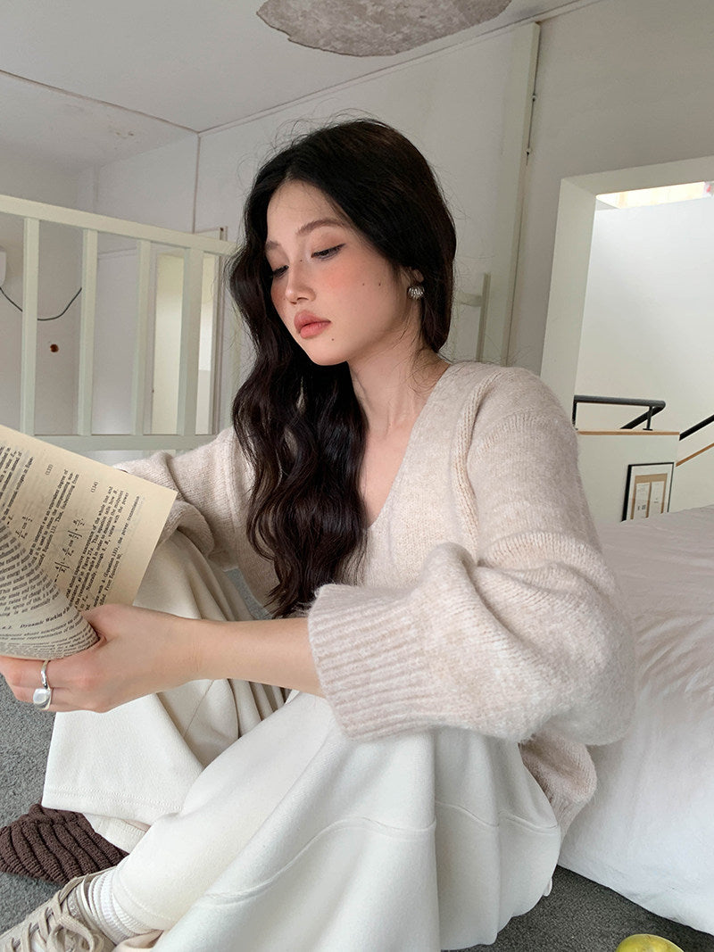 【新作キャンペーン】Vネックリラックスニット M00152