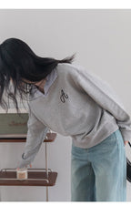 【新作キャンペーン】レイヤード風Vネックスウェット M00143