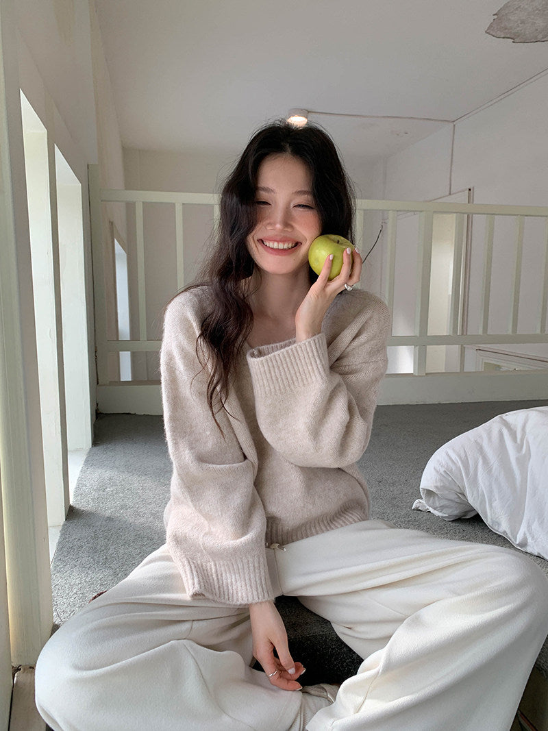 【新作キャンペーン】Vネックリラックスニット M00152