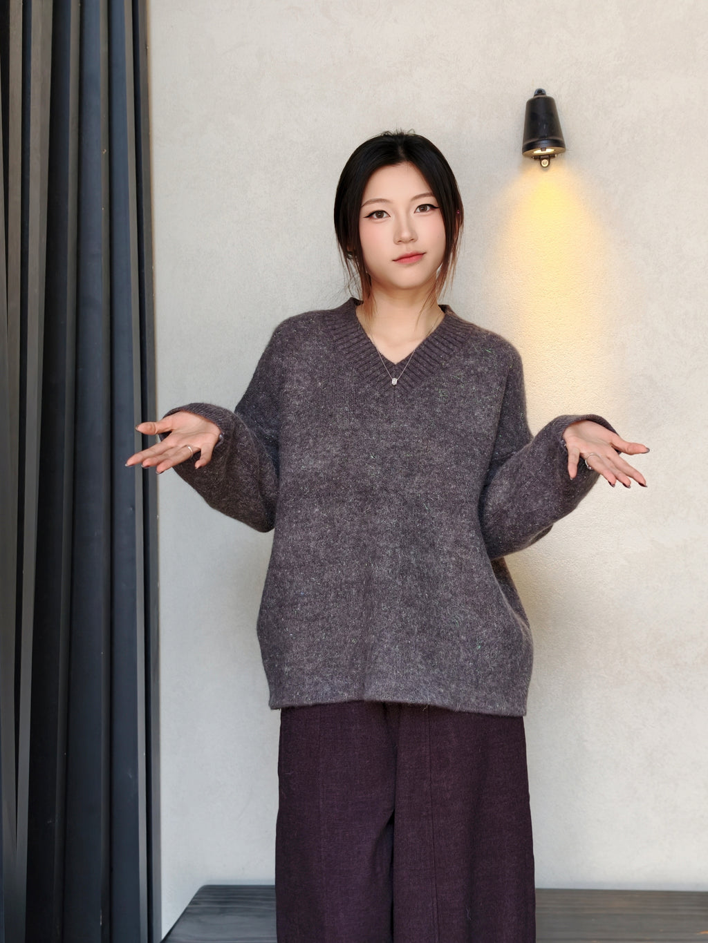 ソフトVネックセーター M00127