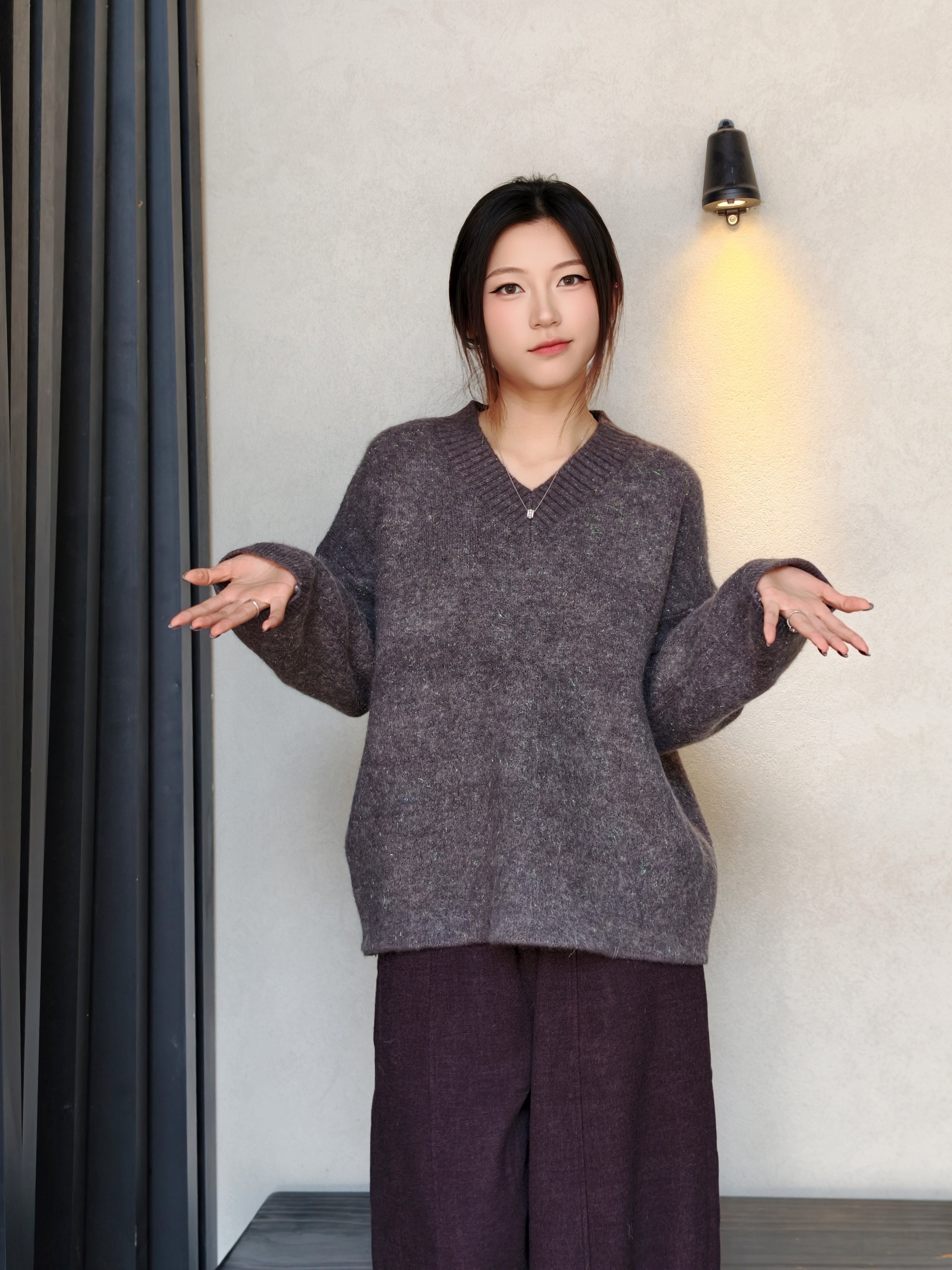 ソフトVネックセーター M00127