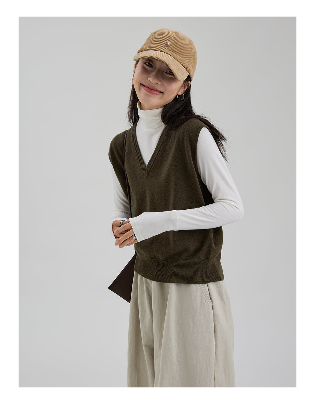 ウール V ネックベスト M00116