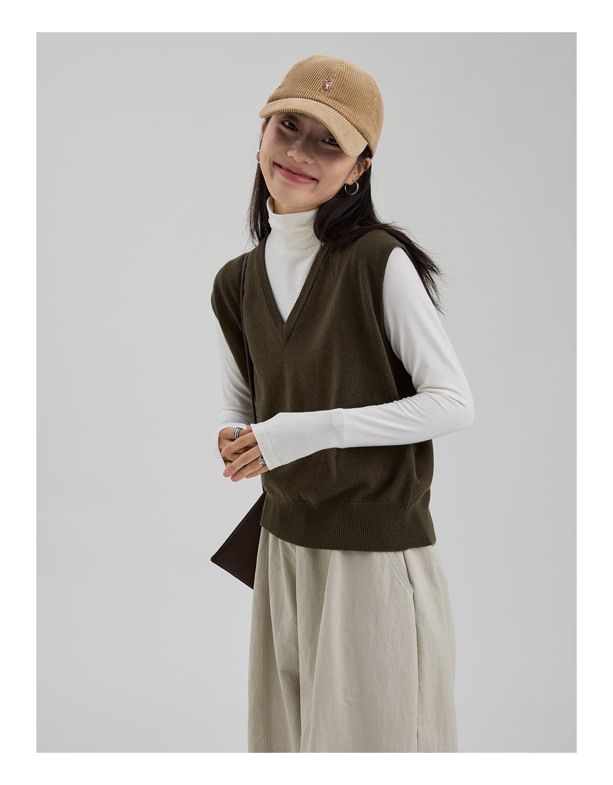 ウール V ネックベスト M00116