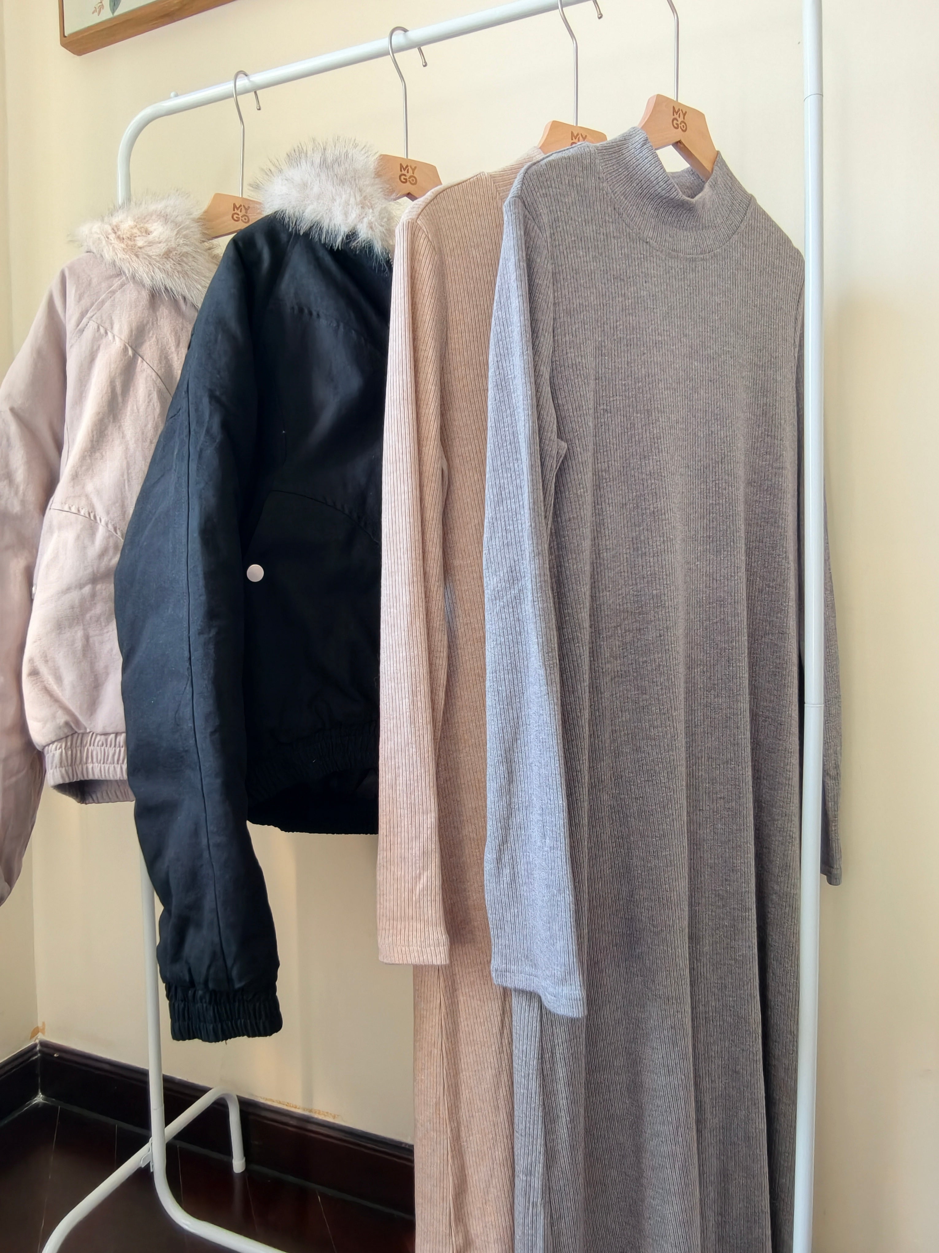 ハイネックニットワンピース M00039