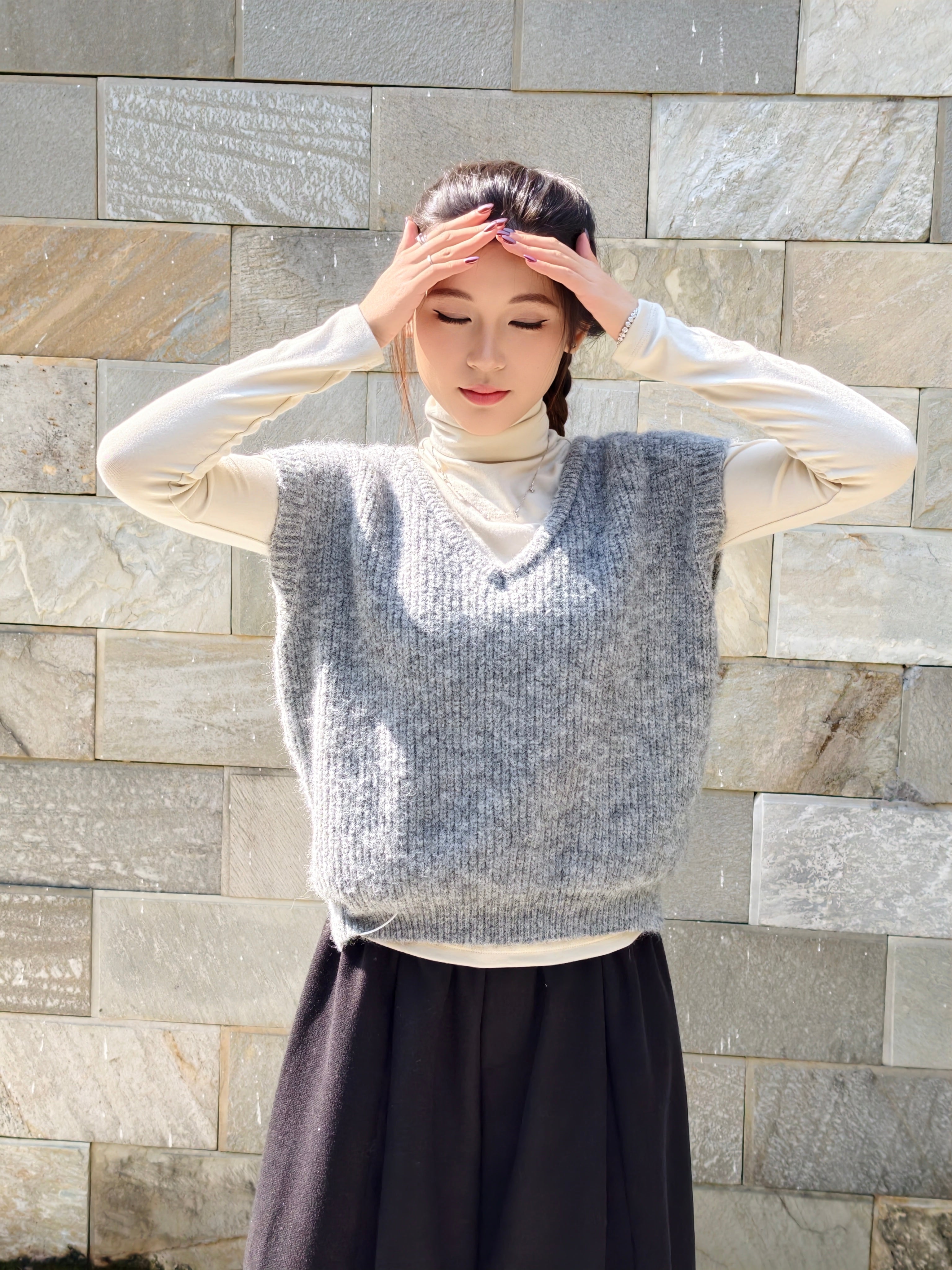 プレミアムタッチVネックニットベスト M00124