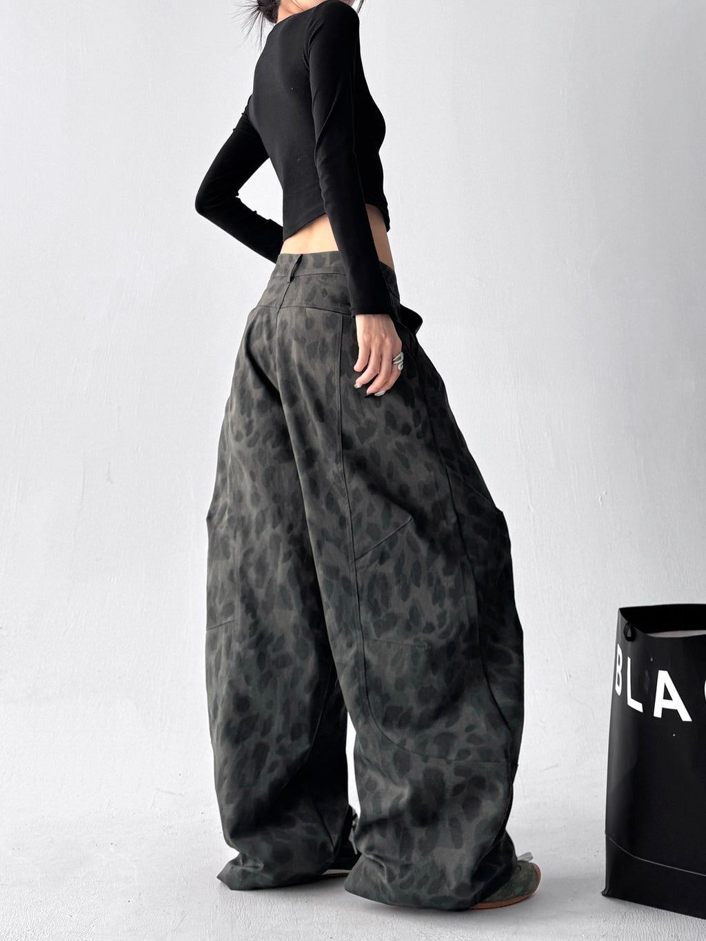 ワイドレグ カジュアルパンツ M00101