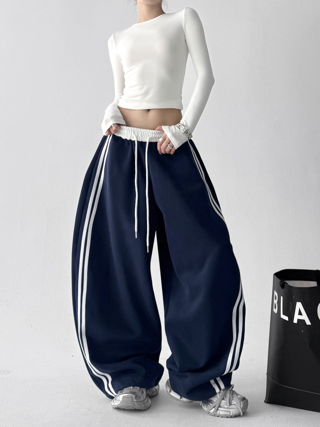 ワイドレグ スポーツパンツ M00102