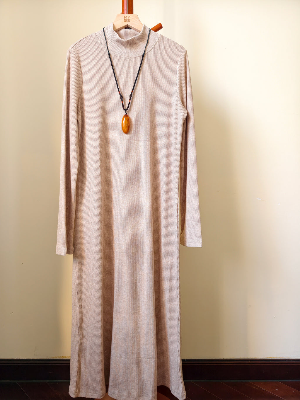 ハイネックニットワンピース M00039