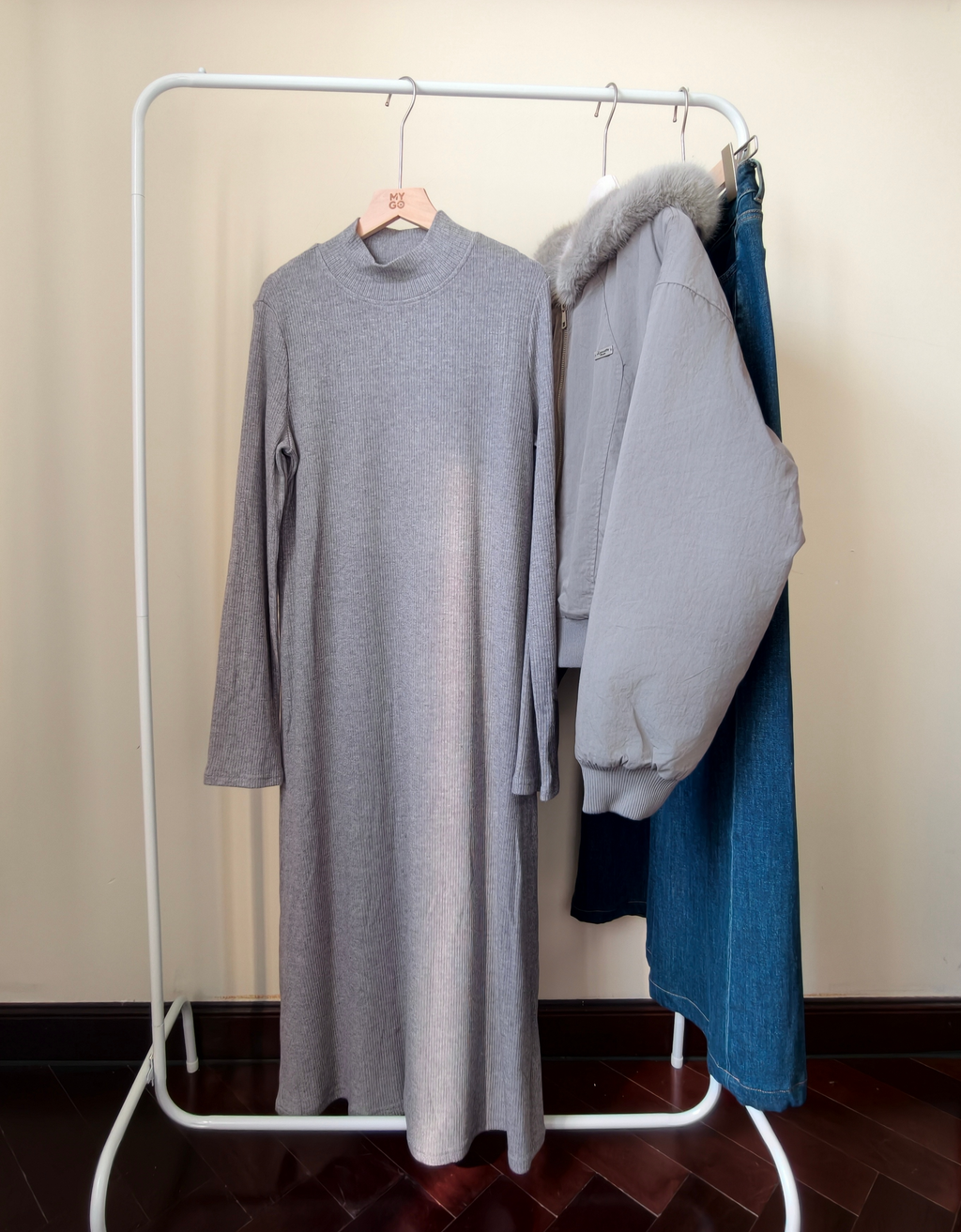 ハイネックニットワンピース M00039