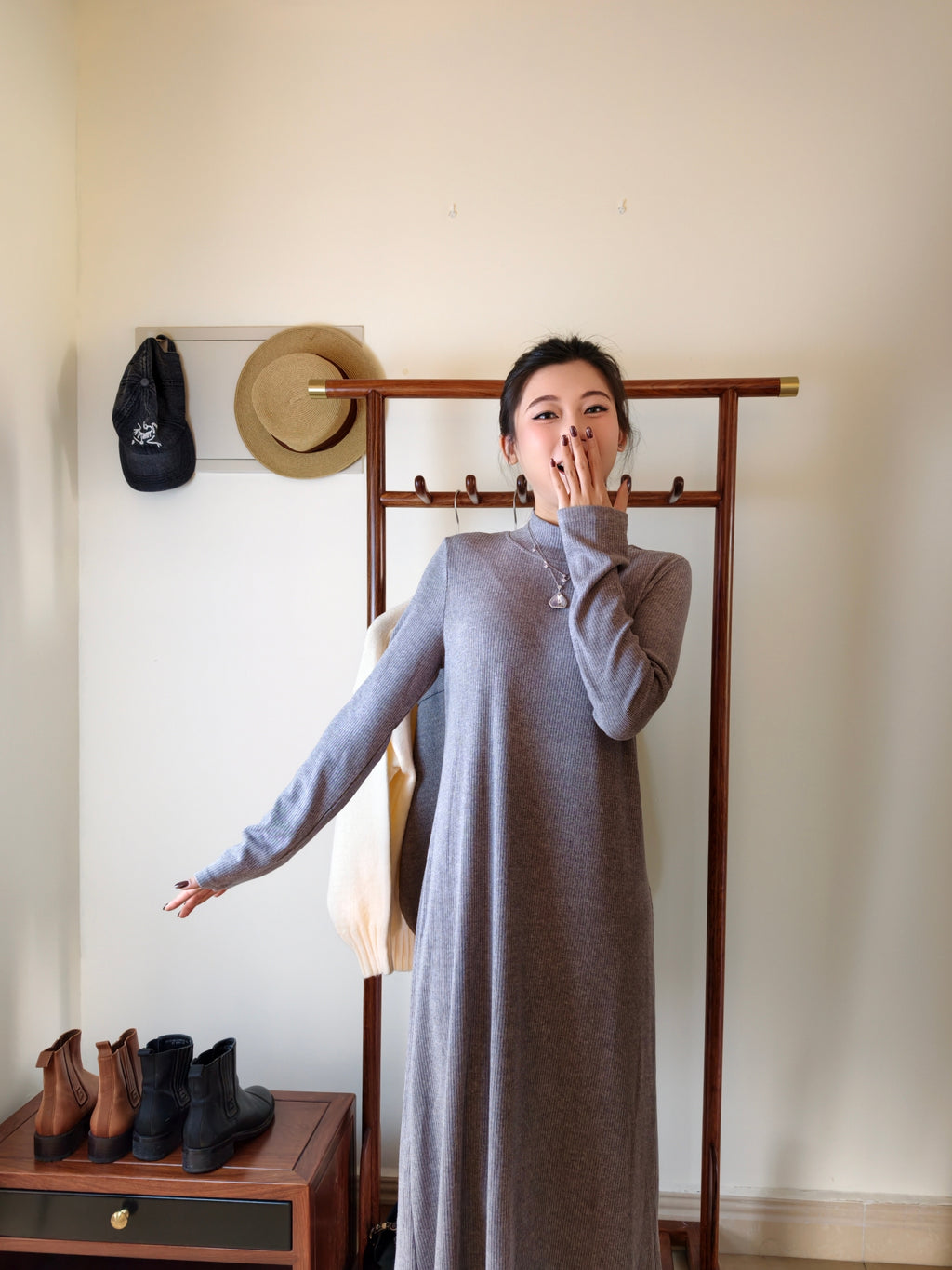 ハイネックニットワンピース M00039